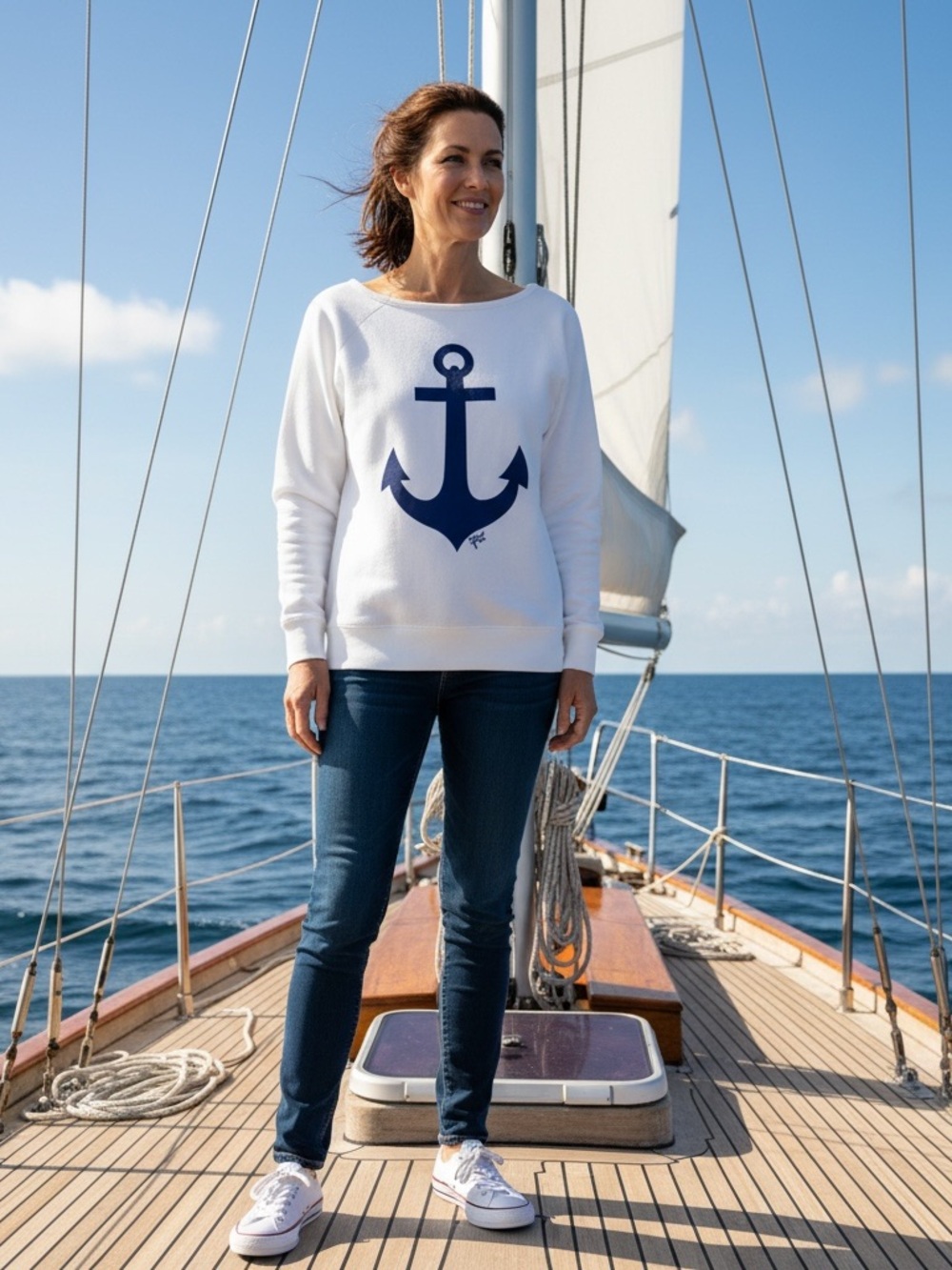 Classic Anchor Graphic Sweatshirt - White with Navy Anchor